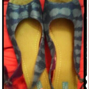 Wedges shoes size 11 they are green and blue.