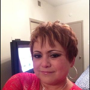 Meet your Posher, Diana