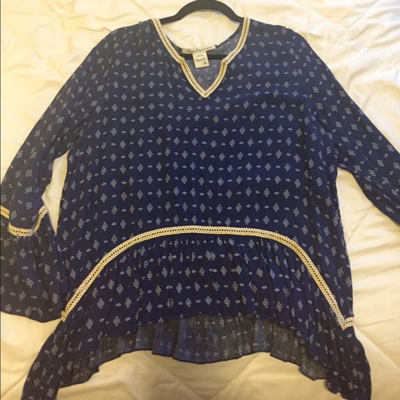 American Rag top - Picture 2 of 2