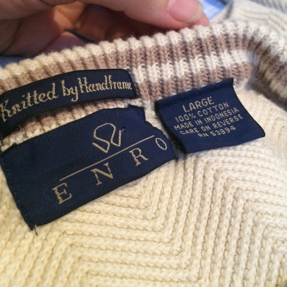 Oversized Cream Vintage Sweater - Picture 2 of 4