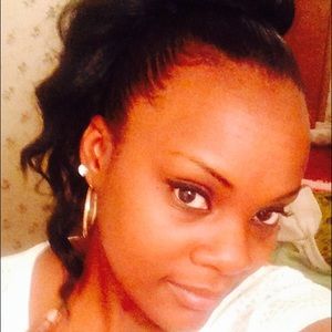 Meet your Posher, Toyah