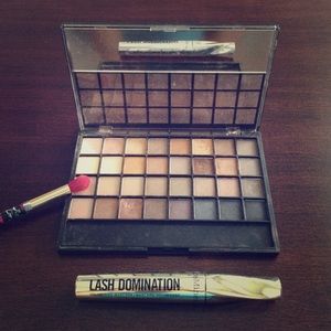 32 Neutral Shade Eyeshadow Pallete