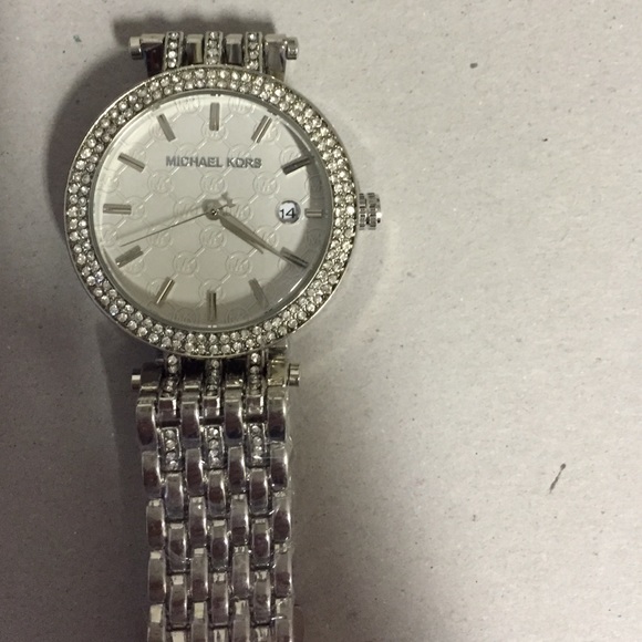 Mk logo watch