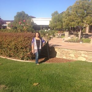 Meet your Posher, Lorena