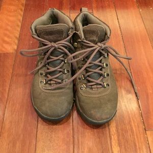 Columbia hiking boots