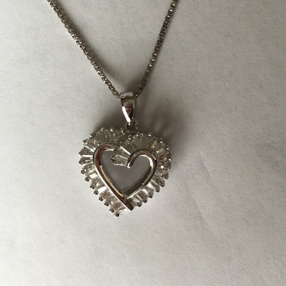 Necklace. Cz& silver