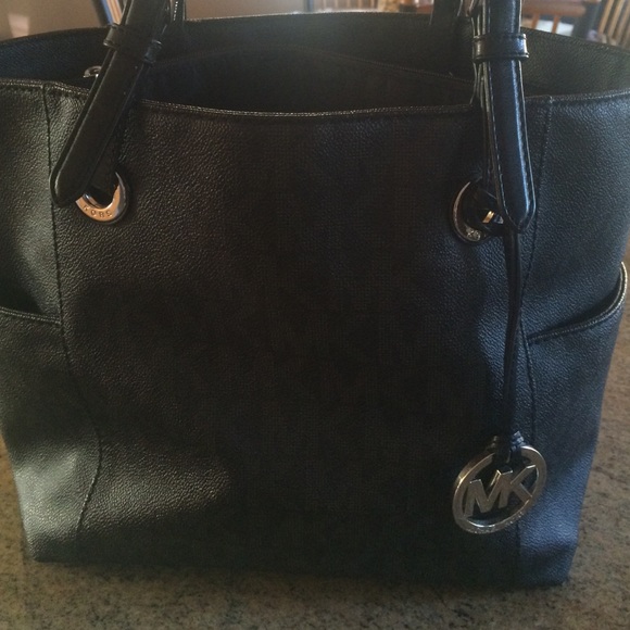 Micheal Kors bag👜