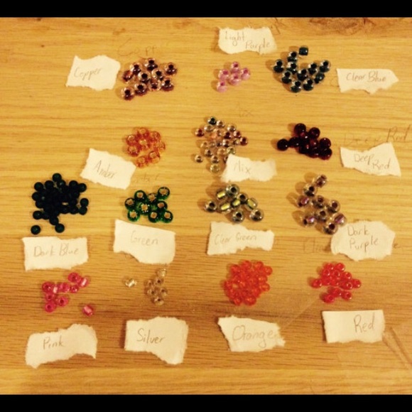 Personalized Wooden Keychain with Intials - Picture 3 of 4