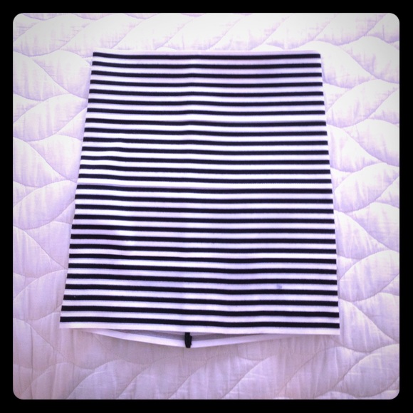 Pleasure doing business bandage skirt small