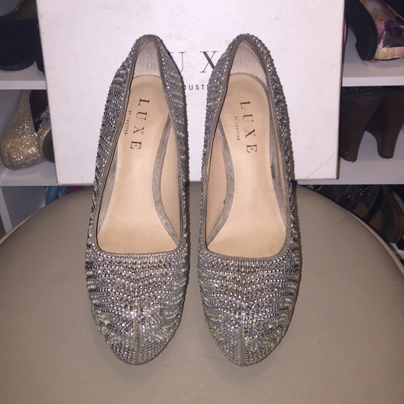 Luxe by Justfab Raven Diamond Shoes - Picture 4 of 4