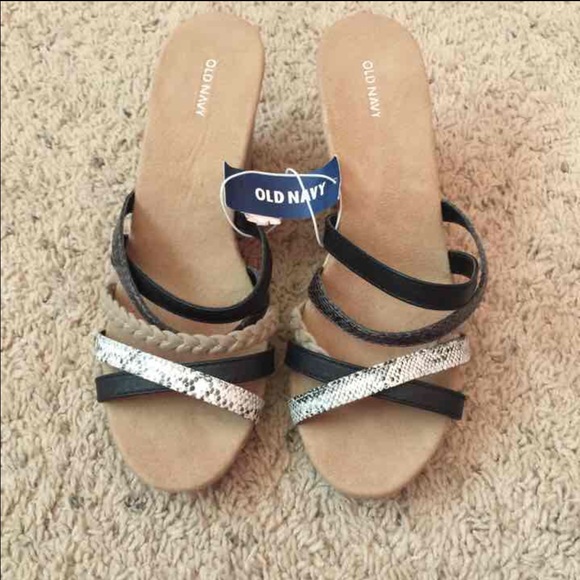 Old Navy Wedges NWT