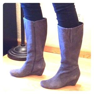 Kenneth Cole Reaction gray suede boots