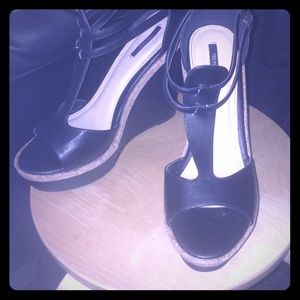 Black wedges