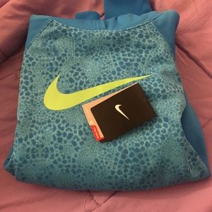 Girls Nike Therma Fit Hoodie*GIRLS NOT WOMENS*