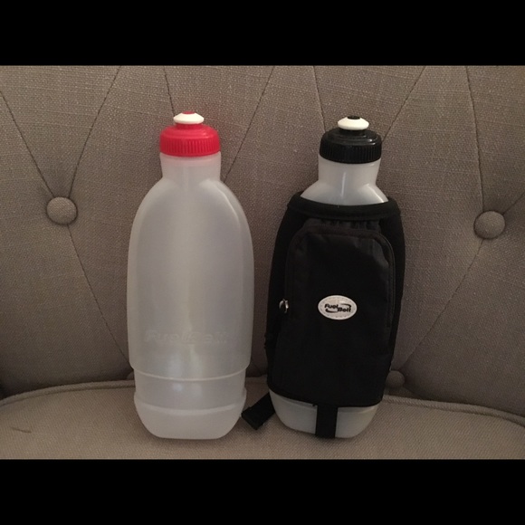 Handheld fuel belt insulated running water bottle.