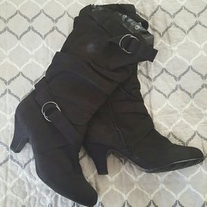 Black heel boots