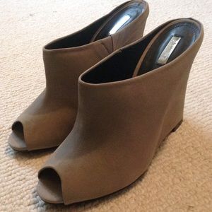 Schutz Carmin high wedge sandal