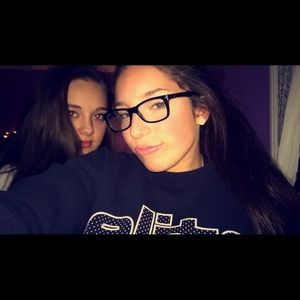 Meet your Posher, Liv