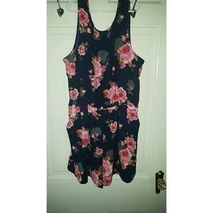 Floral short romper