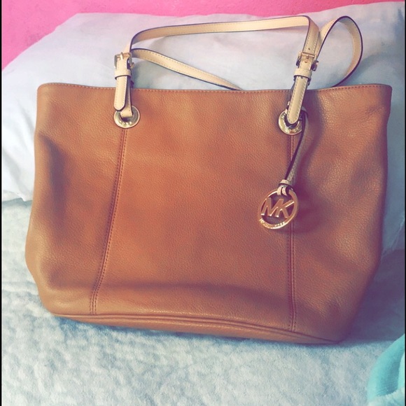 Micheal kors large tote