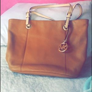 Micheal kors large tote