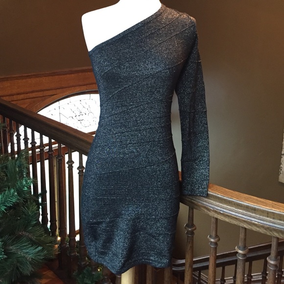 Rue 21 one-sleeve black sweater dress - Picture 1 of 4