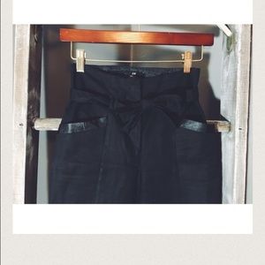 H&M| high-waisted pants