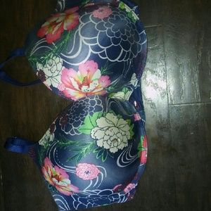 Victoria secret plunge bra