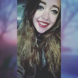 Meet your Posher, Caryssa