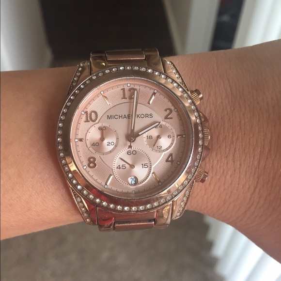Michael Kors rose gold watch