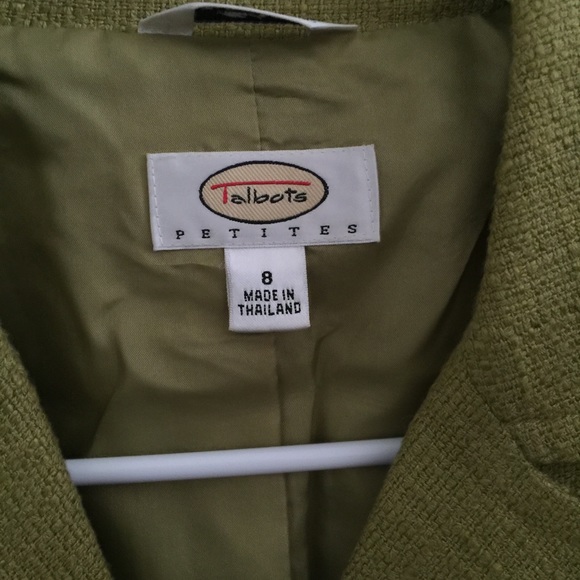 Talbots petite blazer in great condition. - Picture 2 of 3