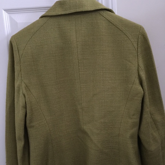 Talbots petite blazer in great condition. - Picture 3 of 3