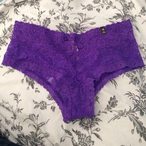 Victoria's Secret Lacie hip hugger medium purple