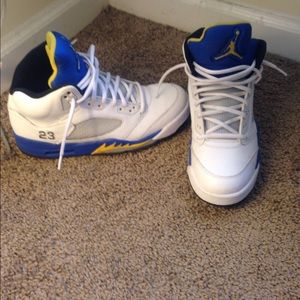 Air Jordan's laney 5's