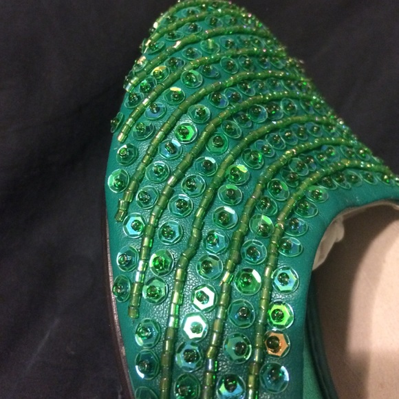 Emerald Wedges🤑 - Picture 2 of 3