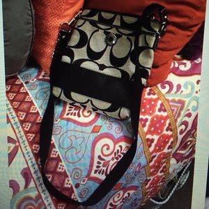 Cross body coach purse