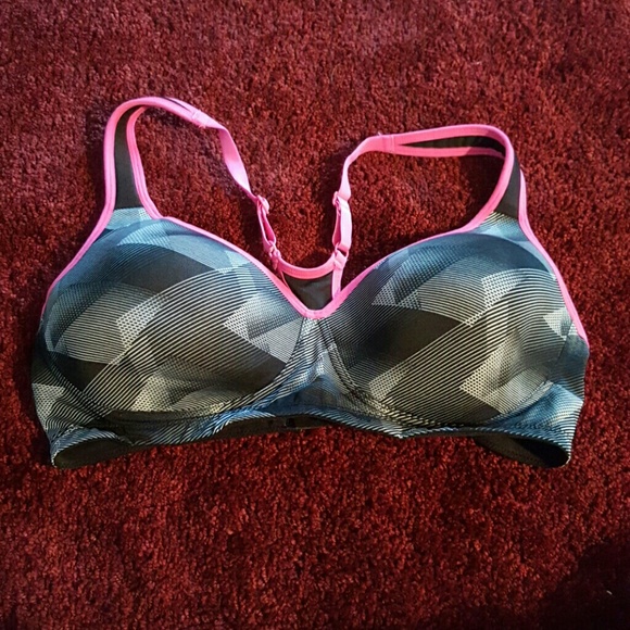 Sports bra
