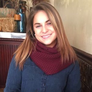 Meet your Posher, Christina