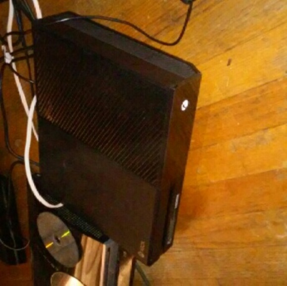 Xbox - One - Picture 2 of 3