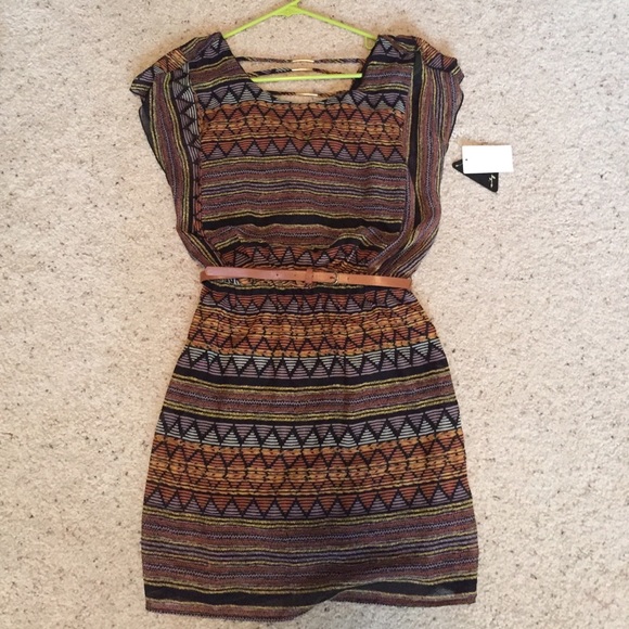 City triangles Multicolor chiffon dress with belt