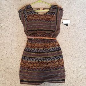 City triangles Multicolor chiffon dress with belt