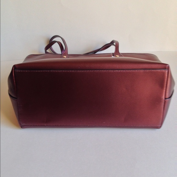 NWT Coach Metallic Cherry Crossgrain Leather Tote - Picture 3 of 4