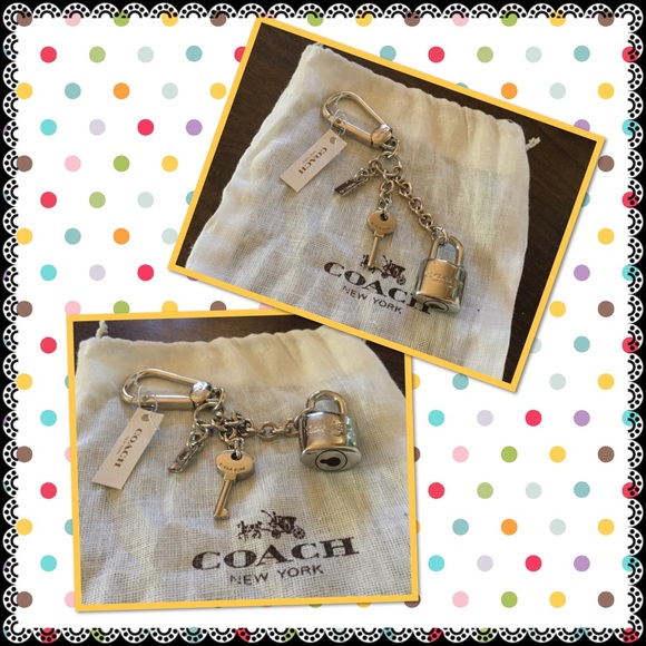 💥LAST ONE💥 Authentic Coach Lock & Key Keychain - Picture 2 of 2