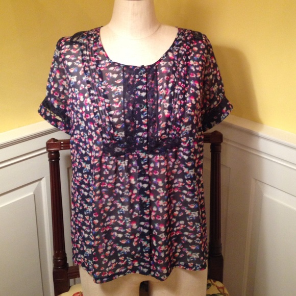 Floral top