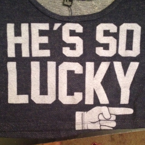 Crop top - Picture 2 of 3