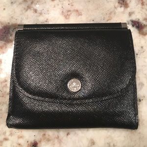 Black Mini Wallet! 🦄