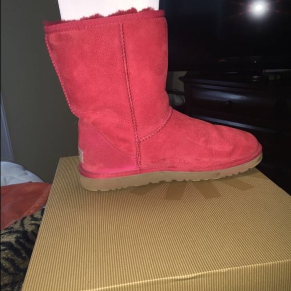 Red ugg short boots size 8