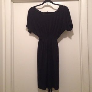 Black short sleeve dress with tie waist