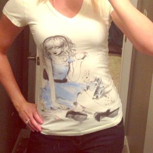 Alice in Wonderland tee