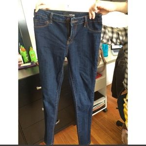 Size 4 hi-rise blue jeans.